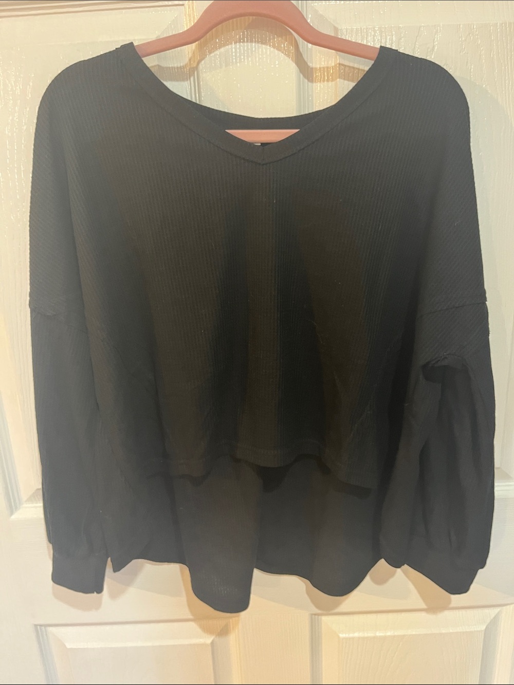Women's Black V-Neck Long Sleeve Top